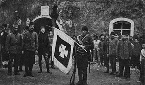 zarobljena crnogorska zastava 